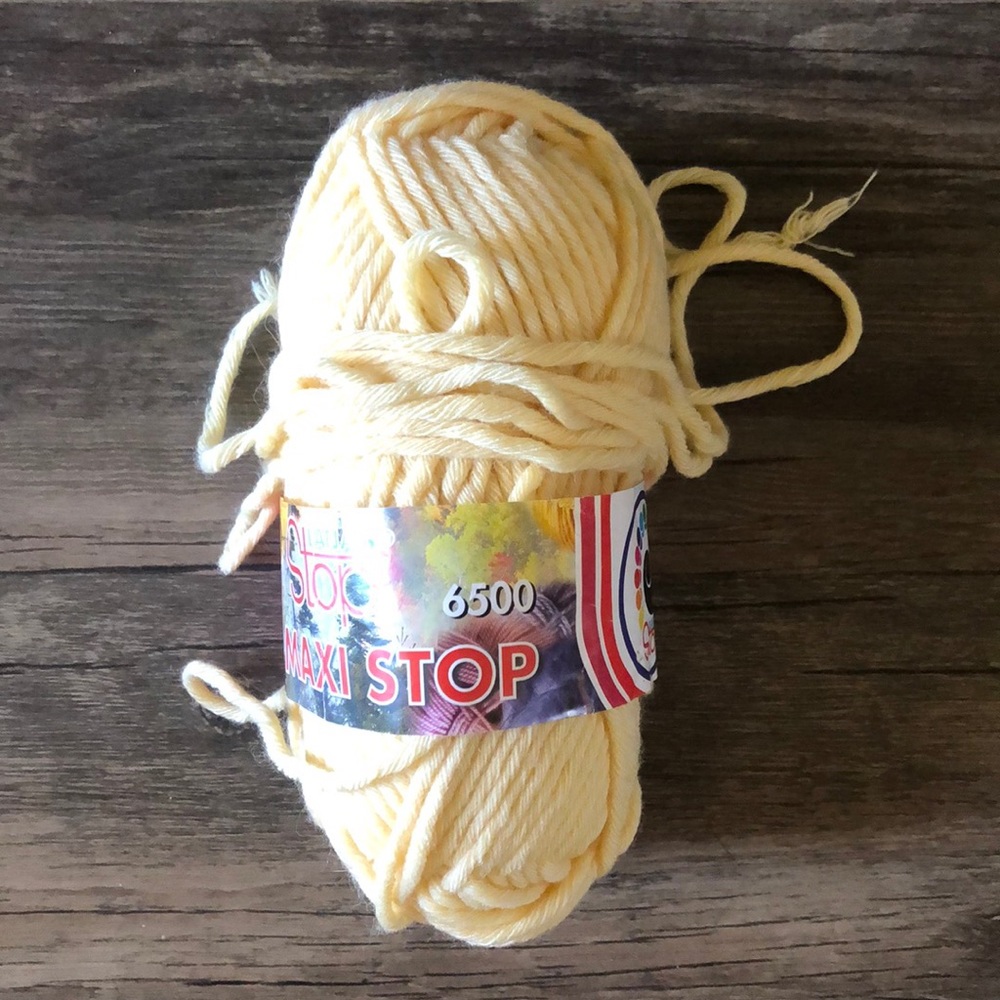 4-Pack Bundle of Yarn - Picture 7 of 7